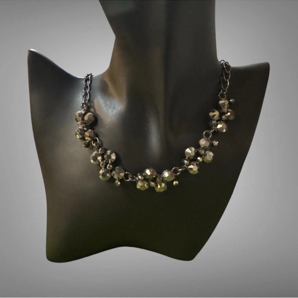 BLACK RHINESTONES STATEMENT NECKLACE